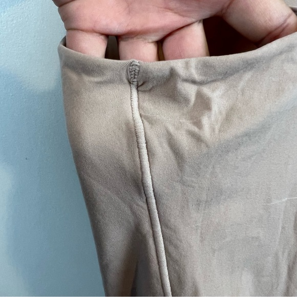 New Skims Fits Everybody High Neck Bodysuit in Medium - Picture 5 of 8